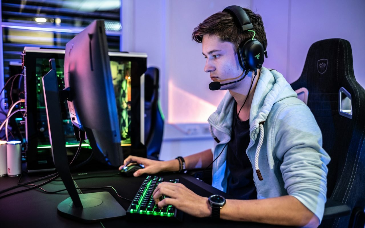Echo Wired Monitor