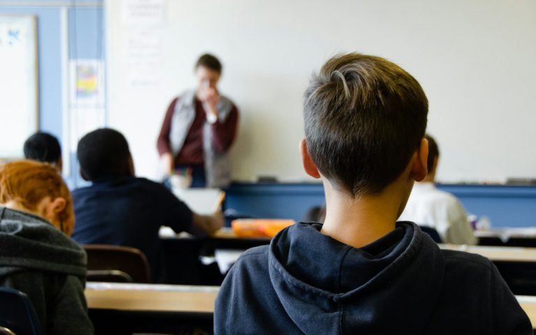 Schools Test AI Tutors — With Teachers Firmly in Charge